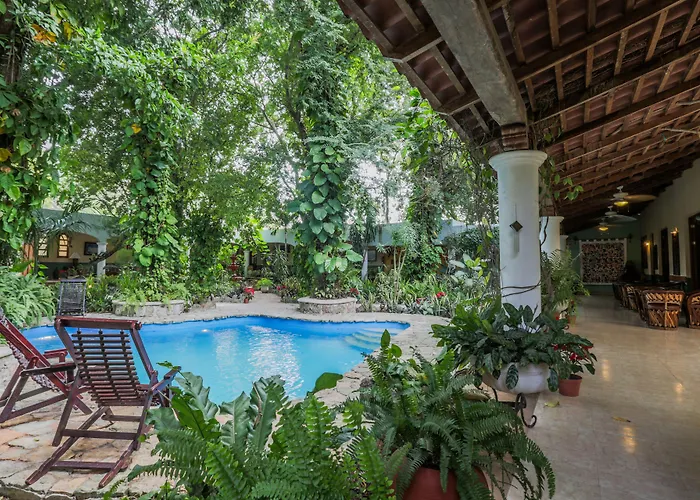 Casa Quetzal Hotel