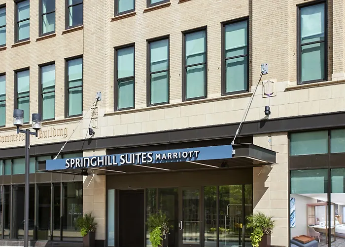 Springhill Suites By Marriott Milwaukee Downtown