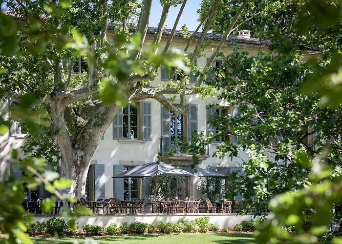Domaine de Fontenille Lauris