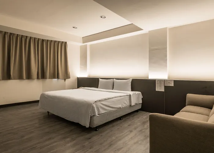 Lotus Yuan Business Hotel