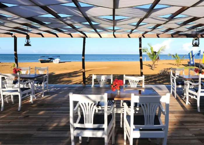 Dolphin Beach Resort Kalpitiya