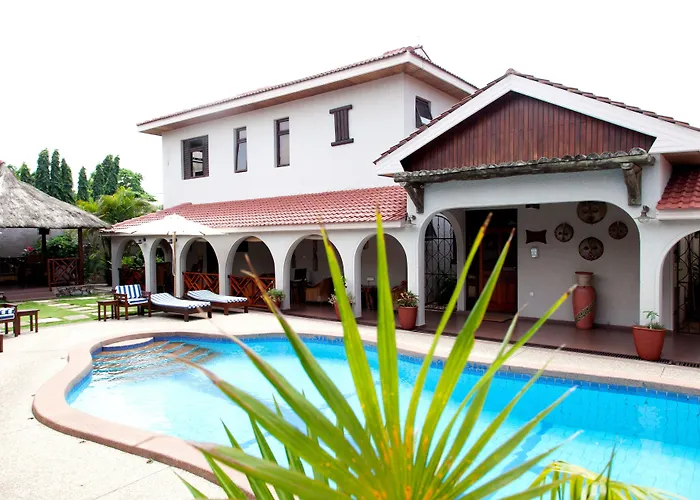 Mahogany Lodge, Cantonments