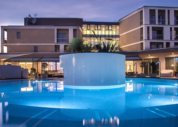 Aura Hotel Adults Only