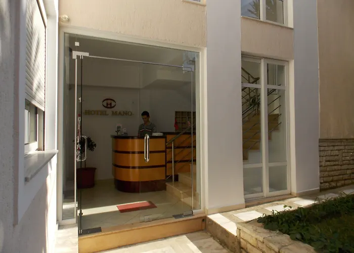 Hotel Mano