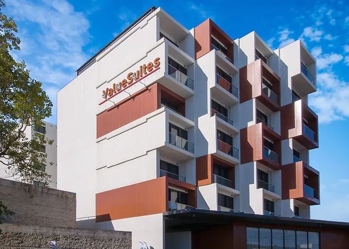 Value Suites Green Square