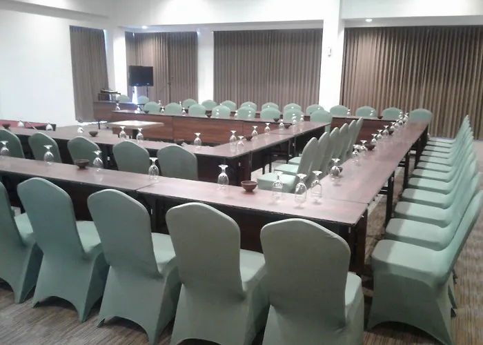 Opi Indah Hotel