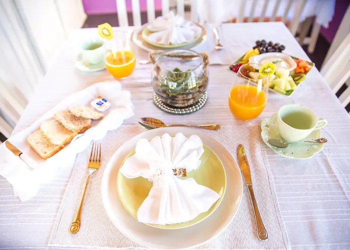 Tshiberry Bed & Breakfast