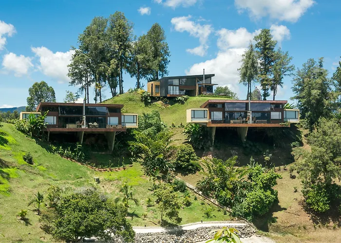 Luxe Cabanas Guatape