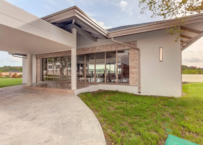 Royalton Antigua, An Autograph Collection All-Inclusive Resort Five Islands Village