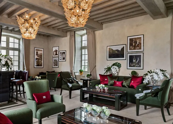 Chateau Lafaurie-Peyraguey Hotel & Restaurant Lalique Bommes