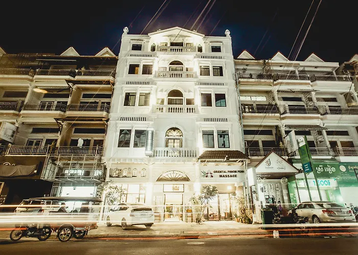 Grand Elevation Hotel