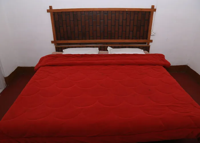 Prince Hotel Mallroad