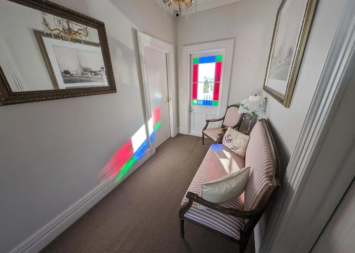 Ponsonby Manor