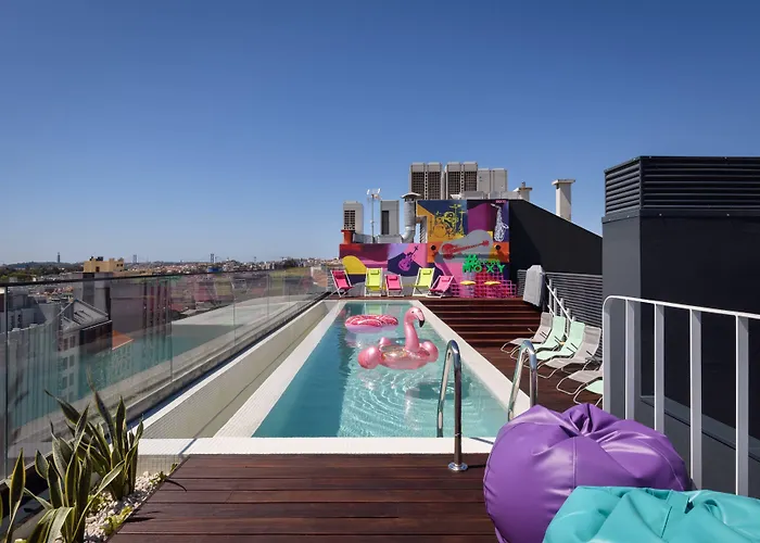 Moxy Lisbon City