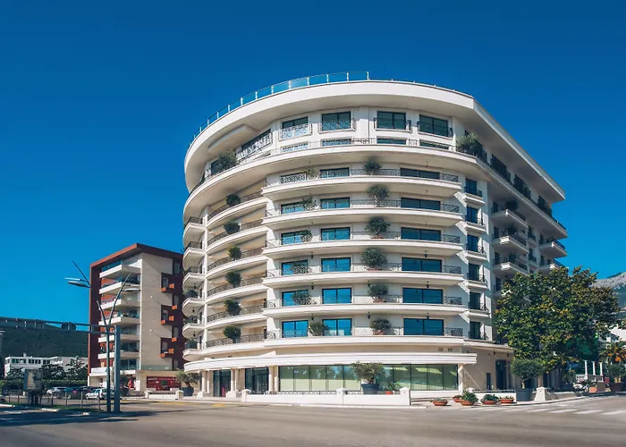 Iberostar Waves Slavija Hotel Budva