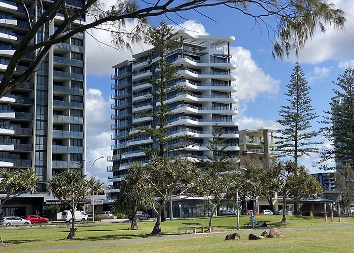 X Kirra Apartments