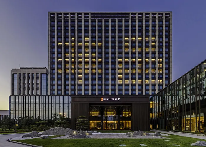 Hualuxe Beijing Xinan
