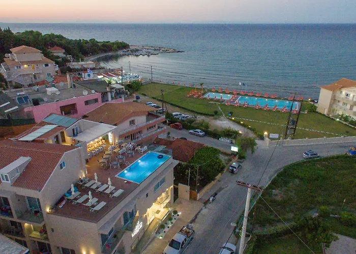 Porto Planos Beach Hotel