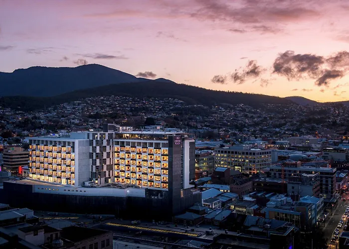 Crowne Plaza By Ihg