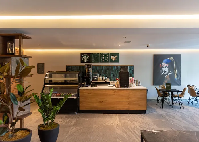 Fulton Business Luxury Hotel