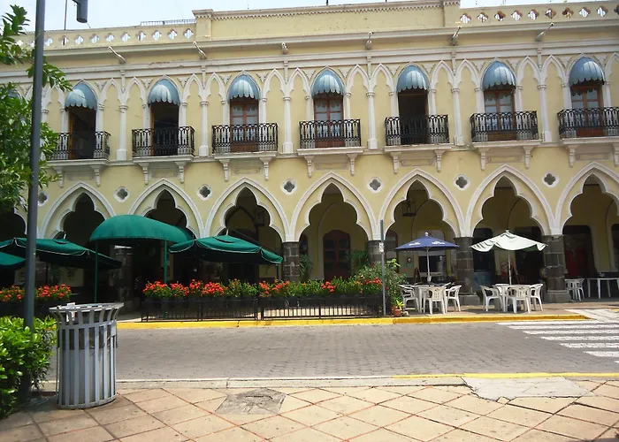 Hotel Concierge Plaza Colima
