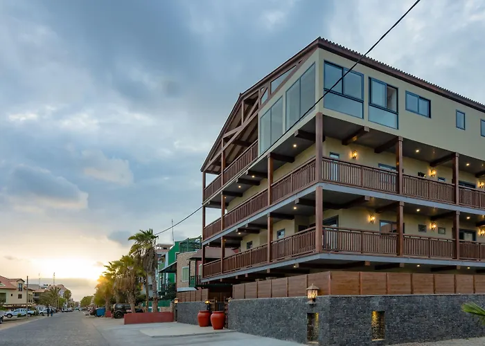 Angulo House