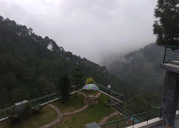 Forest Ville Hotel & Resort