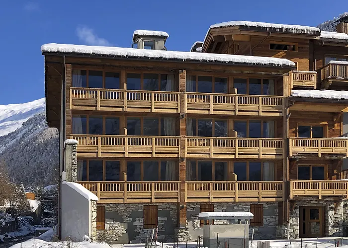Hotel Ski Lodge - Chambres & Appartements - Village Montana