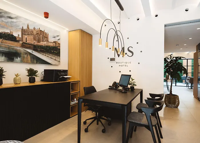 Boutique Hotel Petit Montision