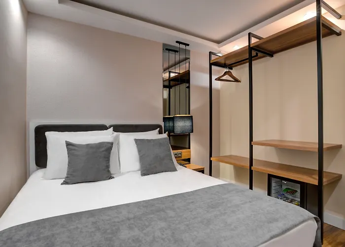 Depiero Hotel Karakoey