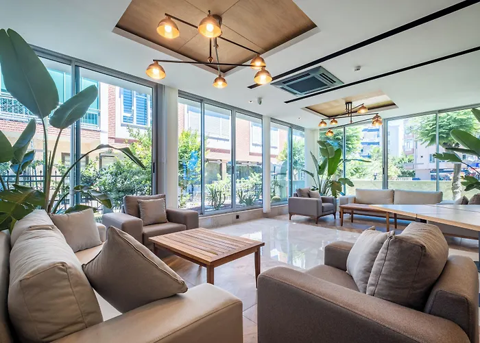Pearly Hotel