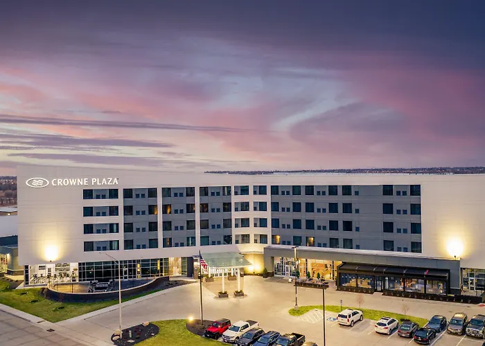 Crowne Plaza - By Ihg