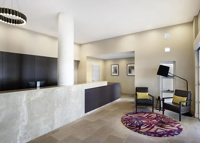 Paradise Centre Apartments