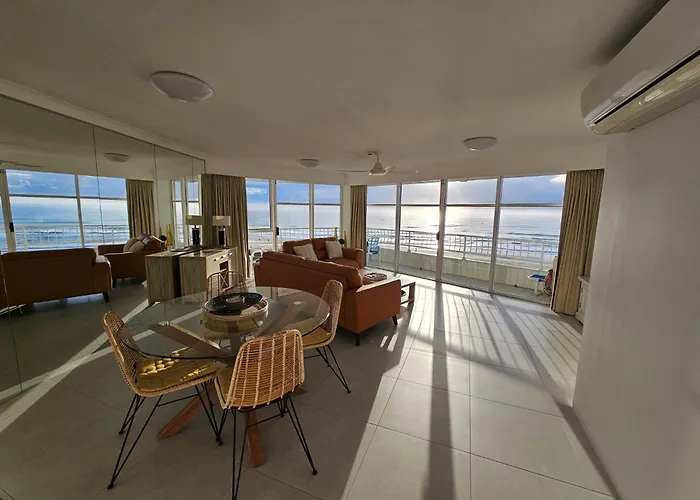 19Th Avenue On The Beach