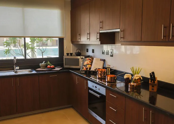 Intercontinental Hotels Doha Residences