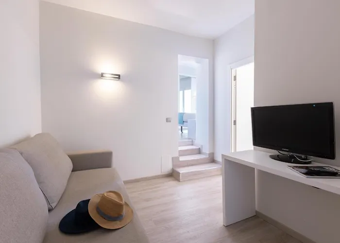 Invisa Hotel Es Pla - Adults Only