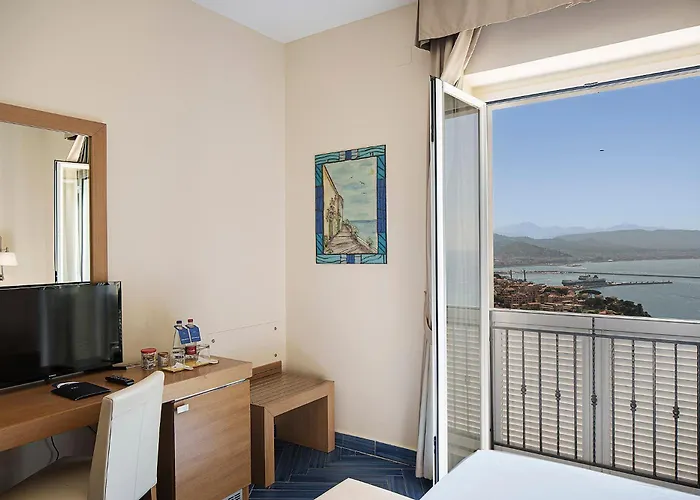 Hotel Raito Vietri