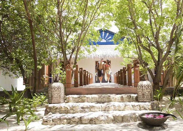 Taj Coral Reef Resort & Spa,Maldives