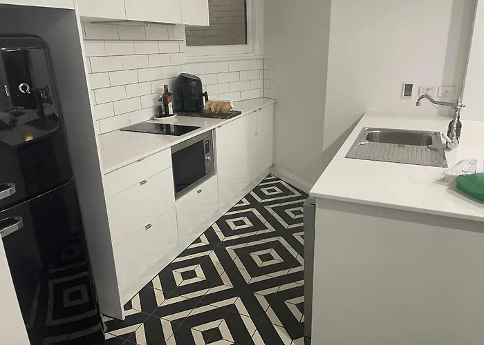 Adelaide Mansions Serviced Apartments