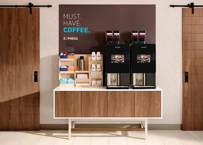 Holiday Inn Express Monterey - Cannery Row By Ihg