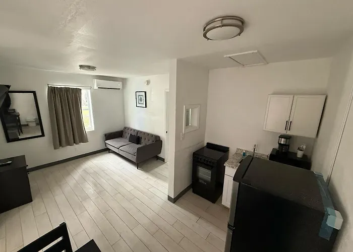 Holiday Isles Resort
