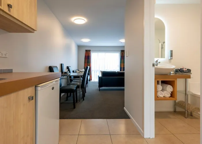 Tussock Peak Lodge