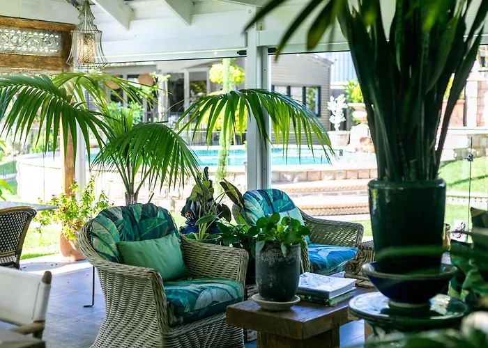 Noosa Valley Manor B&B