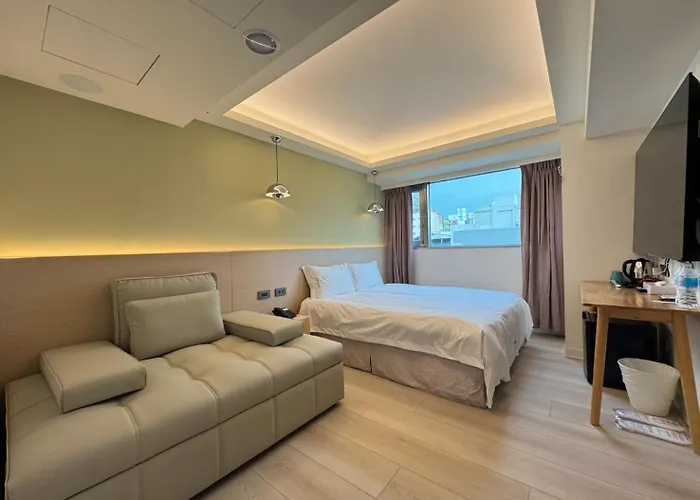Fooyee Hotel - Taichung Train Station