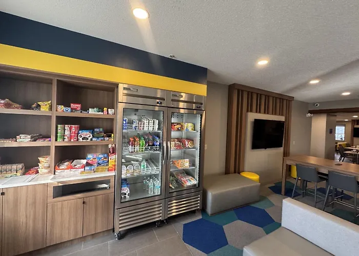 Microtel Inn & Suites By Wyndham Wheeling At The Highlands