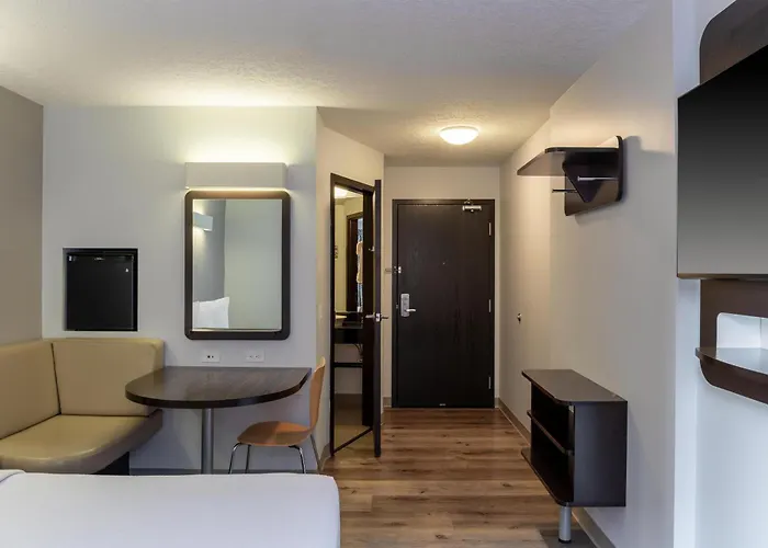 Motel 6 Airdrie