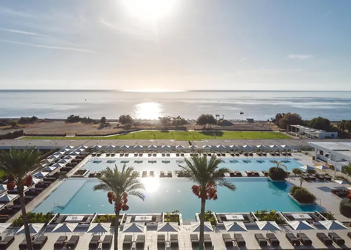 Gennadi Grand Resort