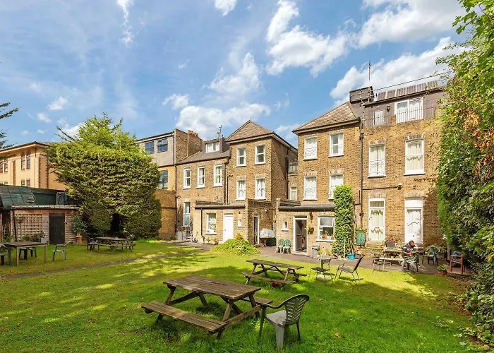 Amhurst Hotel