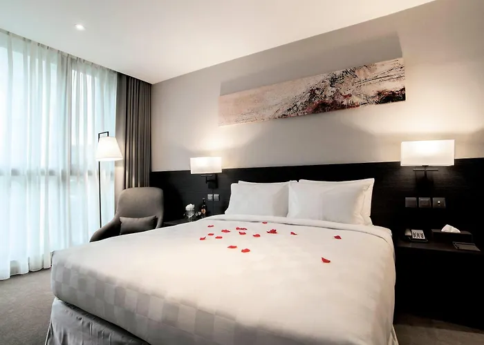 Platinum Hotel