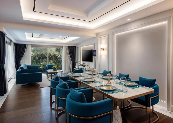 Merit Royal Gardens Hotel & Casino Trikomo
